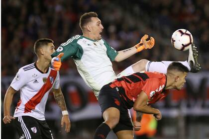 River Vs Atletico Paranaense .