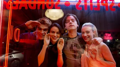 Riverdale, la serie basada en los cómics de Archie, llega para captar la atención de los millennials