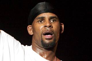 Abuso sexual: habló por primera vez una de las demandantes de R. Kelly