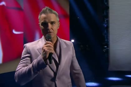Robbie Williams interpretó "Desire" el himno del Mundial 2026