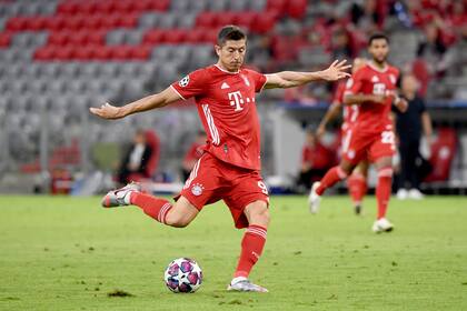Robert Lewandowski suma 55 goles por competencias oficiales en la temporada