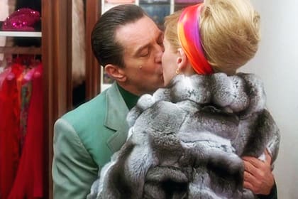 Robert De Niro y Sharon Stone se besan apasionadamente en Casino