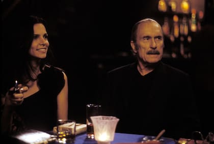 Robert Duvall y Luciana Pedraza en la película Assassination Tango