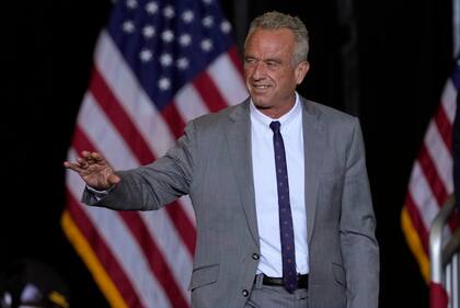Robert F. Kennedy Jr., de rival de Donald Trump en la carrera presidencial a posible secretario de salud de su gabinete (AP Foto/Morry Gash)