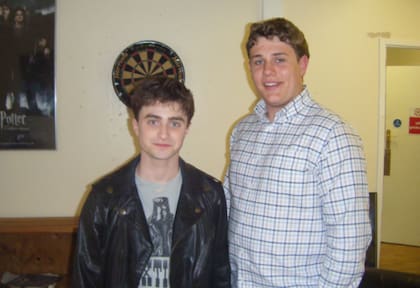 Robert Knox junto a Daniel Radcliffe
