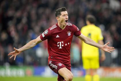 Robert Lewandowski convirtió el 1-0 para Bayern Munich ante Villarreal por la Champions League