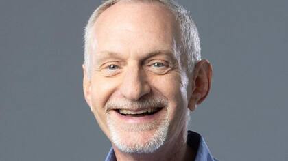 Robert Waldinger: "Seguir a las mismas personas desde que son adolescentes hasta la vejez y la muerte es algo que no ha sido hecho antes".