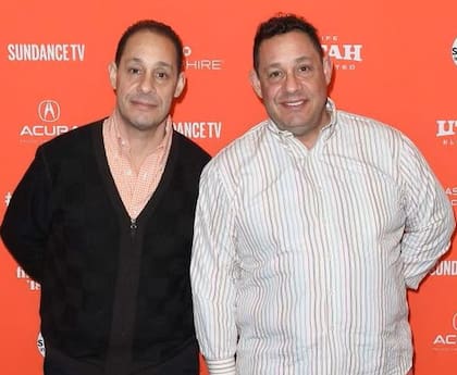 Robert y David en el estreno de "Tres idénticos extraños" en el Festival de Sundance - Imagen: Google