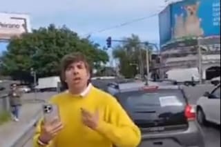 Robertito Funes fue agredido por dos limpiavidrios a los que no les dio plata