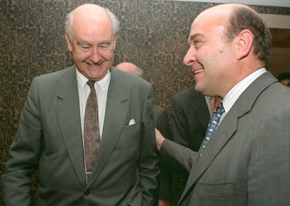 Fue dos veces ministro de Economía de la Argentina, la primera vez, en 1961 y la segunda en 1982