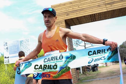 Roberto Benítez había tenido Covid, se recuperó y ganó la prueba de los 15K