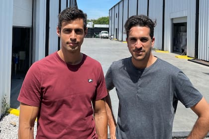 Roberto Cantoli y Gastón Luque: fracasaron con un proyecto de bar en Uruguay y ese fue el puntapié para crear una marca vegana enfocada en la alimentación consciente.