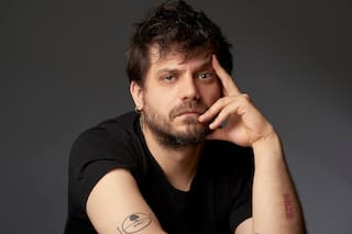 El escritor que rompe las reglas y propone faltarle el respeto a la institución literaria