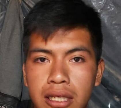 Roberto Daniel López, de 19 años, es el principal sospechoso de asesinar a su vecina, Mercedes Margarita Zárate, de 28 años, con quien mantenía una relación sentimental