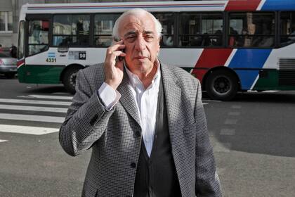 Roberto Fernández, el jefe gremial de la UTA: "Yo se lo dije bien a Cafiero, si vos Santiago no mandás especificado a quién va la plata, los gobernadores te dicen que no tienen la maquinita y la tiene el Gobierno nacional y la agarran para otro lado"