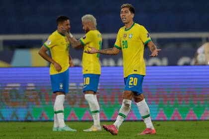 Roberto Firmino no pide explicaciones