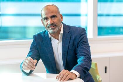 Roberto Nobile: "Nosotros deberíamos estar trabajando con el Gobierno en otro tipo de agenda, como la licitación del espectro 5G. Tenemos que empezar a discutir estos temas. Brasil ya está citando para noviembre el espectro 5G y lo que sabemos es que ellos están yendo a un concepto de 90% del precio a cambio de inversión"