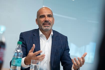 Roberto Nobile: "Nosotros venimos desde hace ya tres años trabajando muy duramente en la transformación digital de la compañía. Y cuando digo transformación digital no es un claim, es realmente la transformación puertas adentro: sistemas, redes, sistema de monitoreo, preparar la red para el 5G"