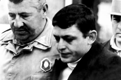 Robledo Puch trasladado para el juicio oral que comenzó el 8 de agosto de 1980