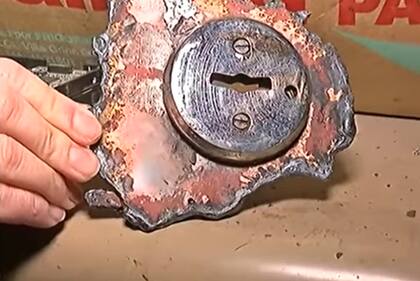 Robo en un súper de Carcarañá: entraron por el techo de la casa del intendente y reventaron la caja fuerte