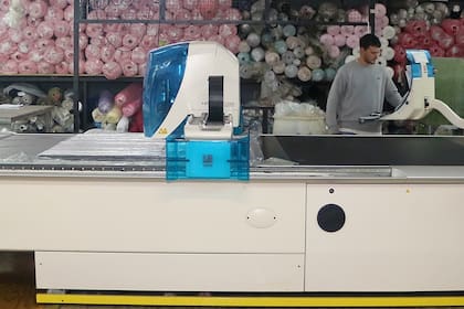 Robot de corte, en Grisino