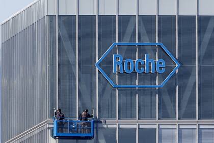 Roche está probando un tratamiento contra el Covid-19 basado en aticuerpos monoclonales