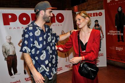 Rochi saludó a Nico Furtado -con quien trabajó en la novela Dulce amor- y lo felicitó por el inminente estreno