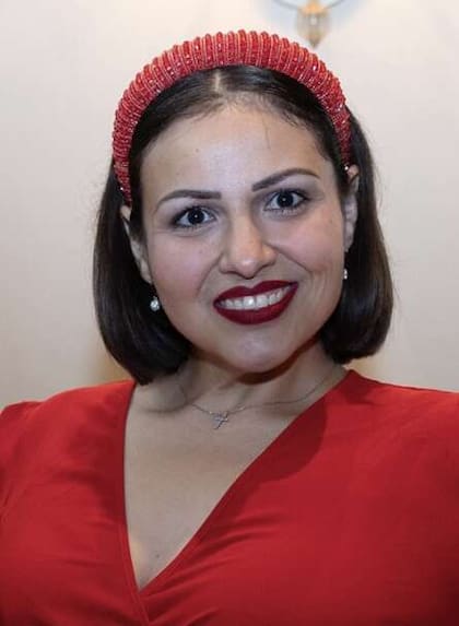 Rocío Cleveland trabaja como intérprete y auxiliar escolar y se presentó en el pasado a elecciones para una junta escolar de Illinois