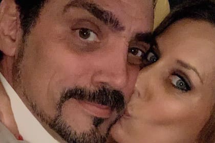Rocío Marengo junto a su pareja, Eduardo Fort