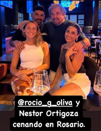Rocío Oliva y Néstor Ortigoza en un restaurante de Rosario