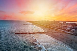 Rockaway Beach, una de las playas más populares de Estados Unidos, en Nueva York
