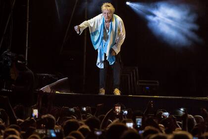 Rod Stewart generó una fiesta en el estadio GEBA