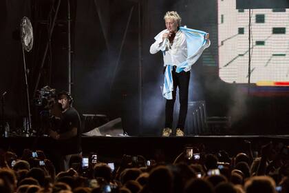 Rod Stewart generó una fiesta en el estadio GEBA