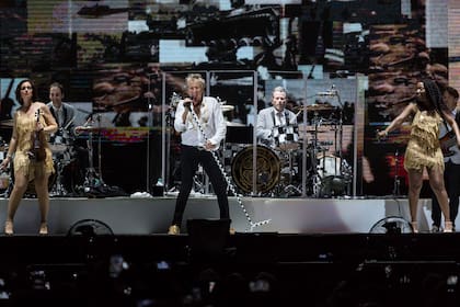 Rod Stewart generó una fiesta en el estadio GEBA