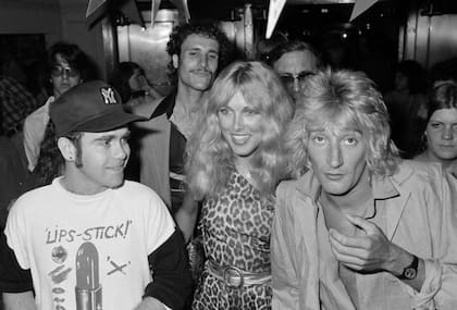 Rod Stewart y Elton John en la famosa discoteca