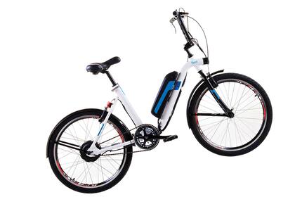 Rodado 24 y con un peso de 22 kg.