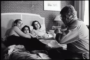 La Peste: cuando Luis Puenzo trajo a Hollywood a Buenos Aires para filmar una película premonitoria