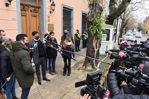 Rodolfo Baqué, abogado de la enfermera Dahiana Gisela Madrid, en la puerta de la Fiscalía General de San Isidro, antes de la declaración indagatoria de la imputada por la muerte de Diego Maradona