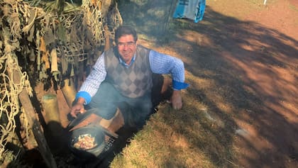 Rodolfo Barboza cocinando