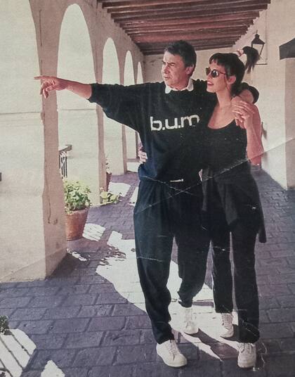 Rodolfo Bebán y Adriana Castro empezaron trabajando juntos en teatro y después comenzaron un romance: "Rodolfo era viudo hacía dos años, yo también estaba sola y después de tres meses, nos enamoramos".