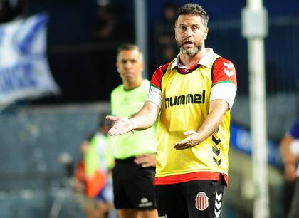 Rodolfo De Paoli regresó a Barracas Central a seis meses de haber sido destituido del cargo