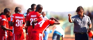 Espíritu nómade, hijo de un guitarrista que hizo cantar a generaciones y DT con destinos exóticos: hoy trabaja en Bután