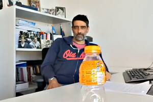 Rodolfo Tailhade "se postuló" para reemplazar a Sergio Massa con un insólito video de "telequinesis"