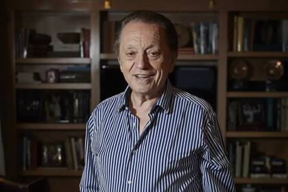 Rodolfo Terragno, embajador en la Unesco: El exsenador y exmiembro de los gobiernos de Alfonsín y De la Rúa es uno de los “notables” del partido con un asiento en la Convención Nacional. Su viaje desde París está en duda