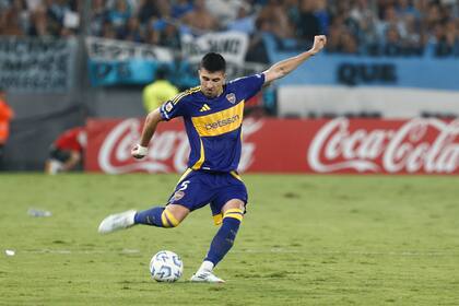 Rodrigo Battaglia es titular en el mediocampo en la visita de Boca Juniors a Alianza Lima de Perú