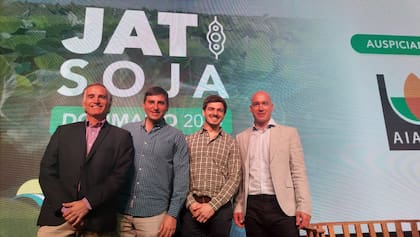 Rodrigo Bosch, Luis Robles Terán, Diego Rotili y Diego Regnicoli, este último gerente de Desarrollo de Autógamas Región Centro Norte de GDM