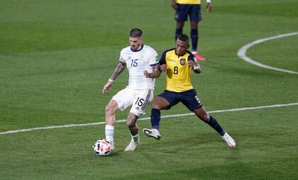 Rodrigo De Paul, uno de los volantes que sería clave desde sus pases para una buena tenencia de la pelota de la selección en la altura de La Paz