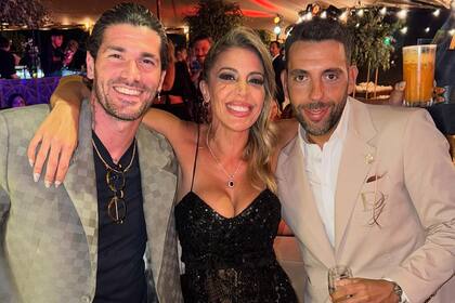 Rodrigo de Paul, Virginia Gallardo y el novio.