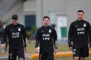 Un medio campo para que la selección siga creciendo con el estilo que impone Messi