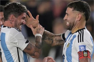 Otamendi mostró el cuarto que compartirá con De Paul en Kansas